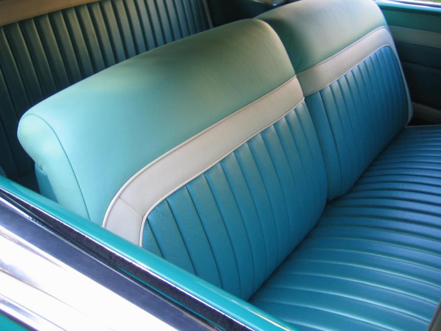  Oldsmobile 98 Starfire Convertible 1957 года  (фото 11 из 27)